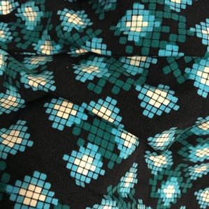 Lularoe tall & curvy leggings NWOT